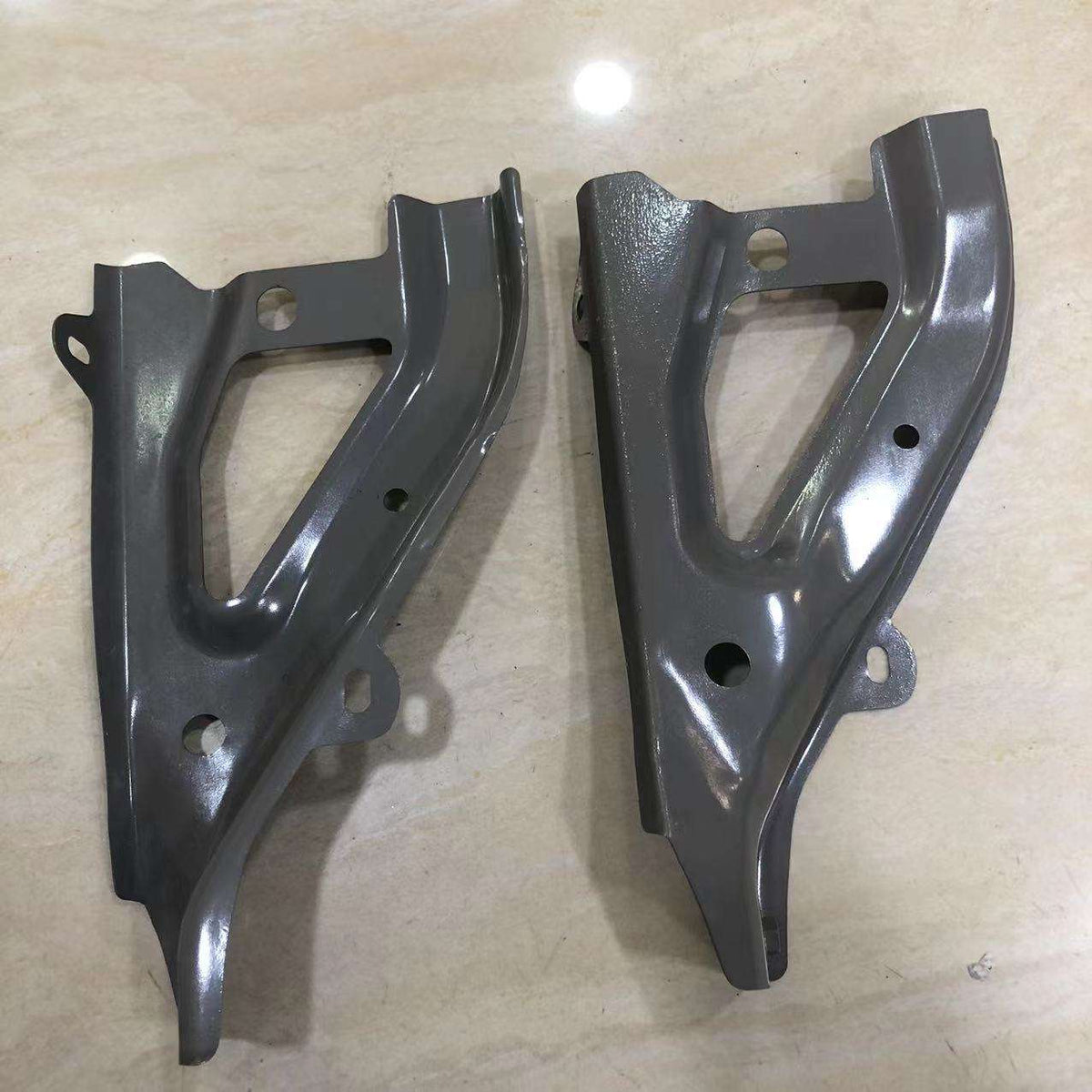 Tesla Model Y Front Fender Support Bracket 1487695-S0-A 1487696-S0-A Replacement Body Panel Mounting Brackets