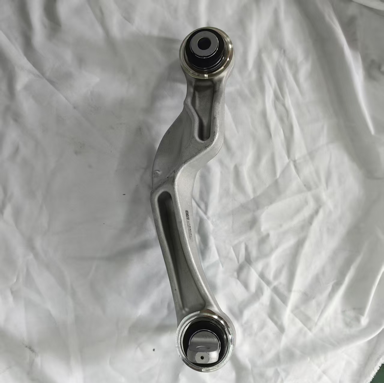 Rear Suspension Control Arm for Tesla Model S & Tesla Model X 2012-2019 OEM 1420426-00-B 1420428-00-B Rear Upper Wishbone Suspension Arm Replacement