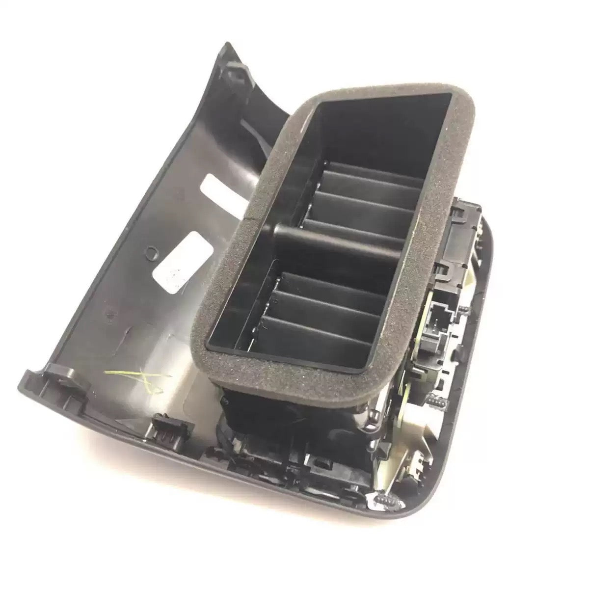 Rear Air Conditioning Vent Outlet Assembly with Dual USB Ports for Tesla Model 3 & Model Y | OE 1111072-00-E Rear AC Air Vent Replacement