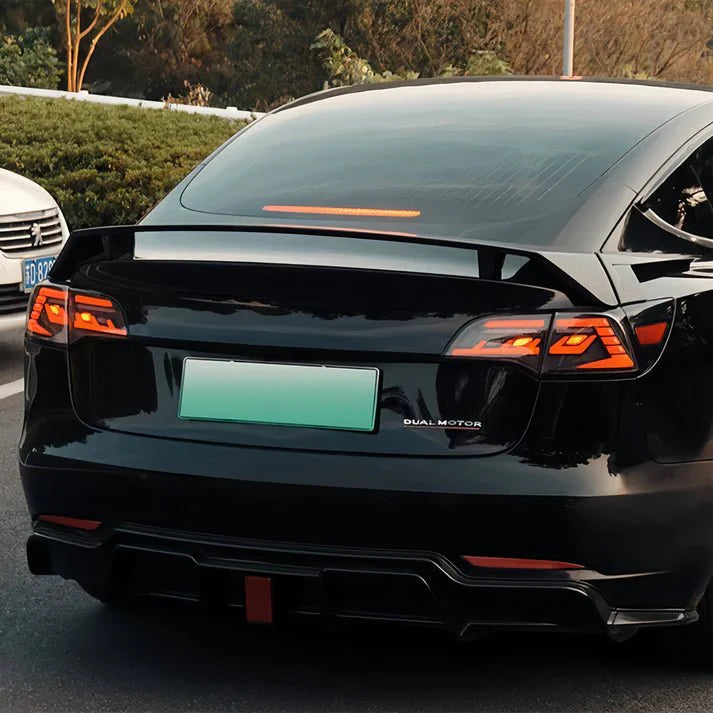 Tesla Model 3/Y Streamer LED Tail Light Assembly – Dynamic Brake & Turn Signal Lights, Dual Reversing LEDs, Easy Install