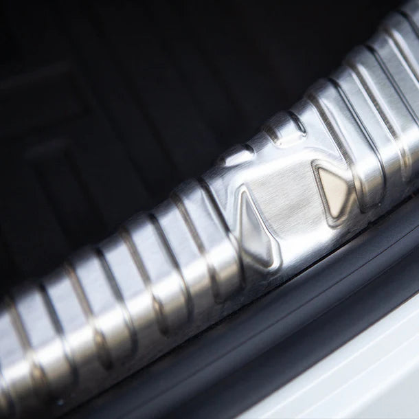 Tesla Model 3 Highland Rear Trunk Door Sill Protector – Stainless Steel Cargo Threshold Guard (2024+)