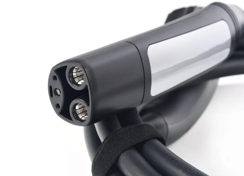 Essential Charging Kit for Tesla Owners – CCS1 Fast Charge Adapter, J1772 Adapter, 16ft Extension Cable & 32A NEMA 14-50 Mobile Charger