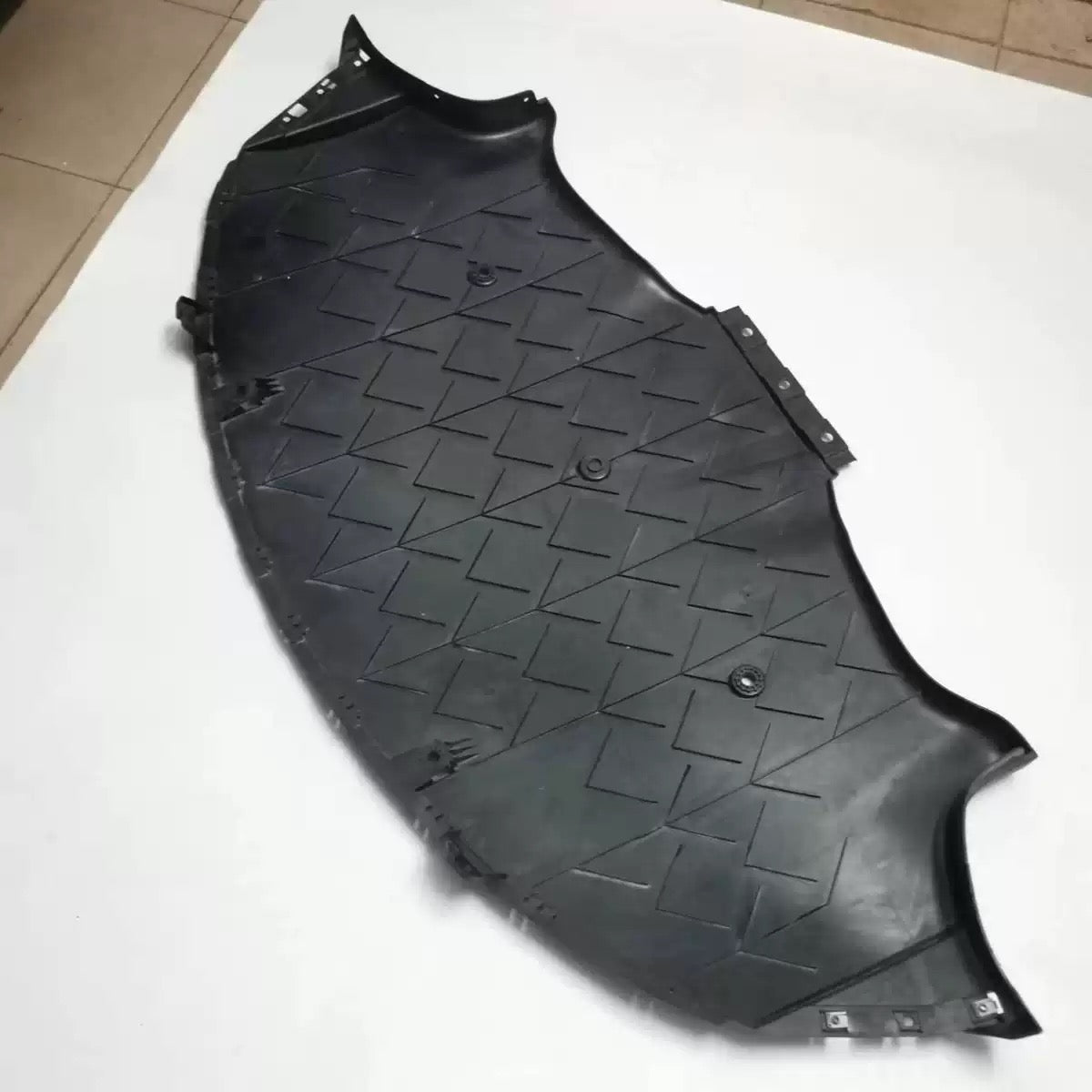 Rear Lower Guard Plate Assembly for Tesla Model 3 2017-2023 OEM 1100838-00-H Rear Underbody Protection Shield Replacement Part