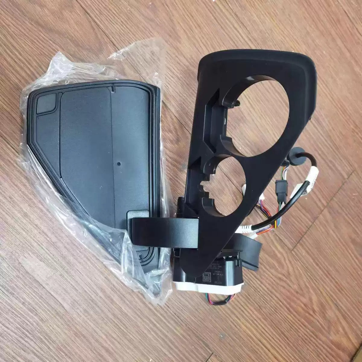 OEM Tesla Model 3 & Model Y Charging Port Cover Plate Assembly Replacement 1448200-00-B 1448344-11-B 1451453-00-C 1084854-99-J EV Charge Port Door Cover Repair Part