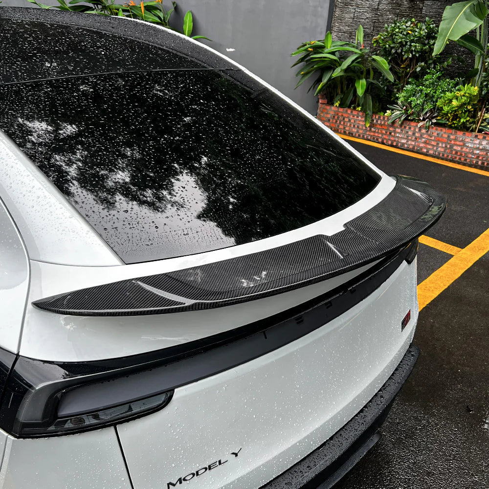 Tesla Model Y Juniper 2025+ Real Carbon Fiber Rear Spoiler Wing – Dual Air Outlet Aerodynamic Trunk Lip | Lightweight Performance Upgrade with 3M Adhesive Installation