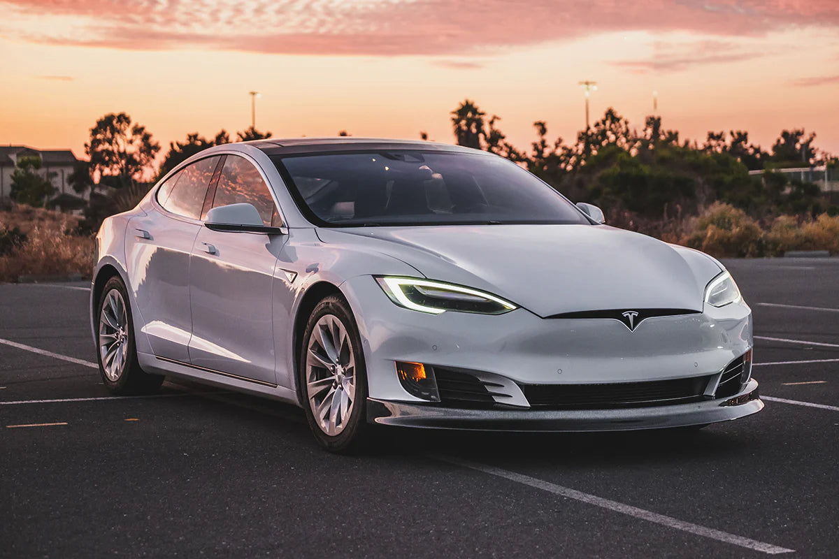 MAIER Carbon Fiber Front Spoiler for Tesla Model S 2016-2021 – UV Resistant, High-Quality Lightweight Design