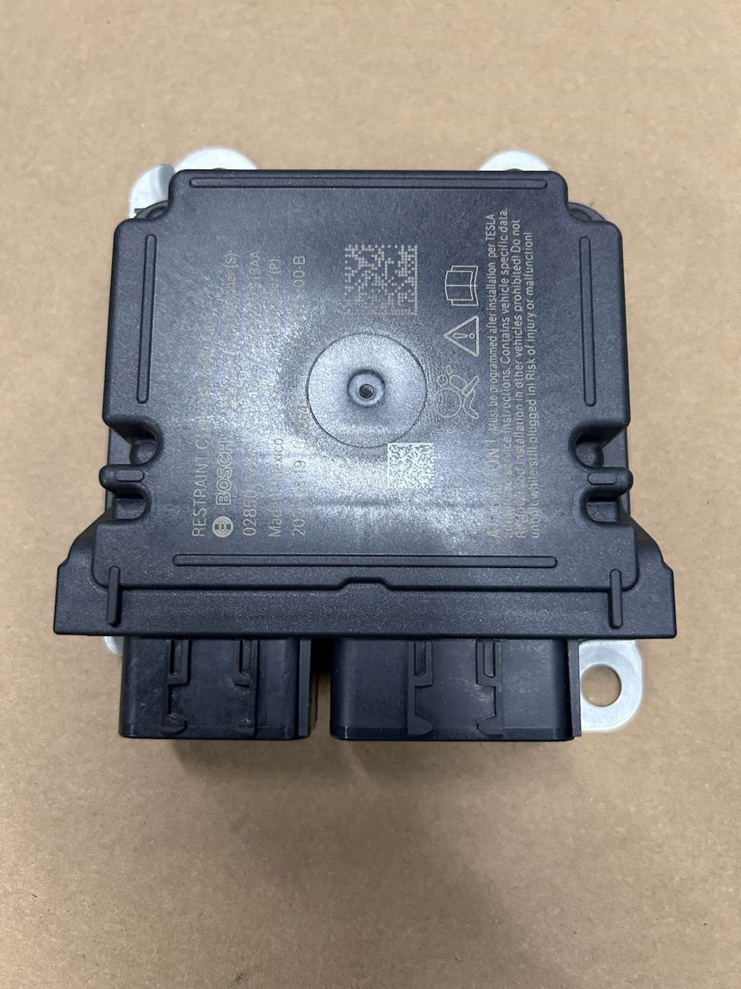 Tesla Model 3 Restraint Control Module (RCM) OEM 1512876-00-B | Airbag Computer Control Module Replacement | Compatible with OE 1512876-00-A, 1512876-00-E, 1095757-00-C | 2017-2019 Model 3