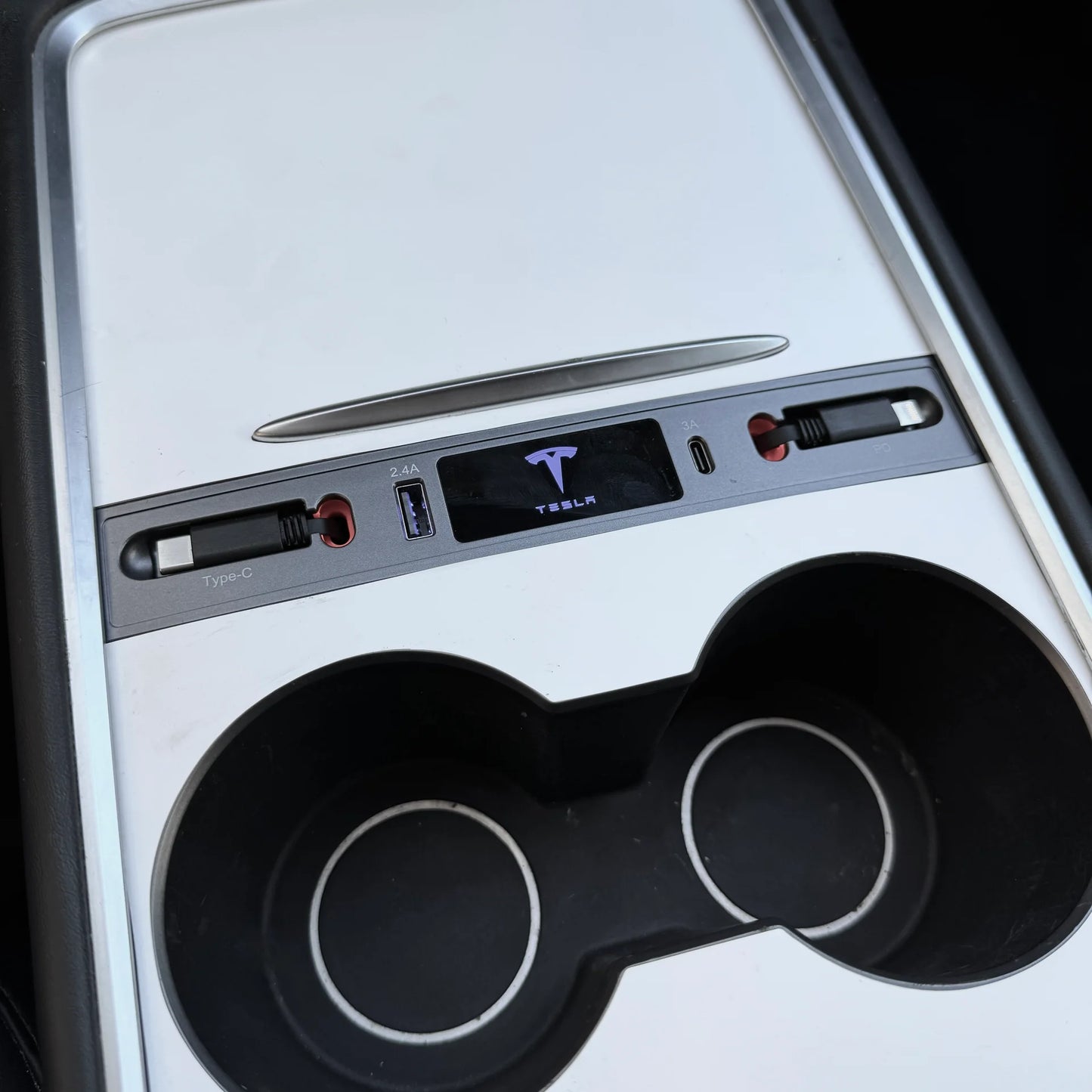 Tesla Model 3 & Model Y Center Console USB-C Docking Hub Charger with Dual Retractable Cables (27W Fast Charging) – OEM Grey Finish | 2021–2023 Model 3 & 2021–2024 Model Y