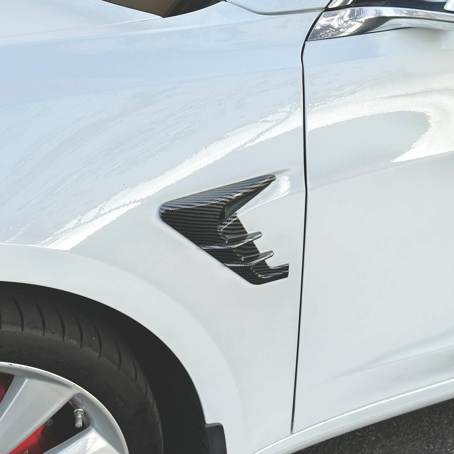 Tesla Model 3 (2017–2023) & Tesla Model Y (2020–2025) Turn Signal Cap & Fender Accent Flares (1 Pair) – ABS Plastic | Satin Black / Gloss Black / Carbon Fiber Look | Gen 2 & Gen 3 Compatible