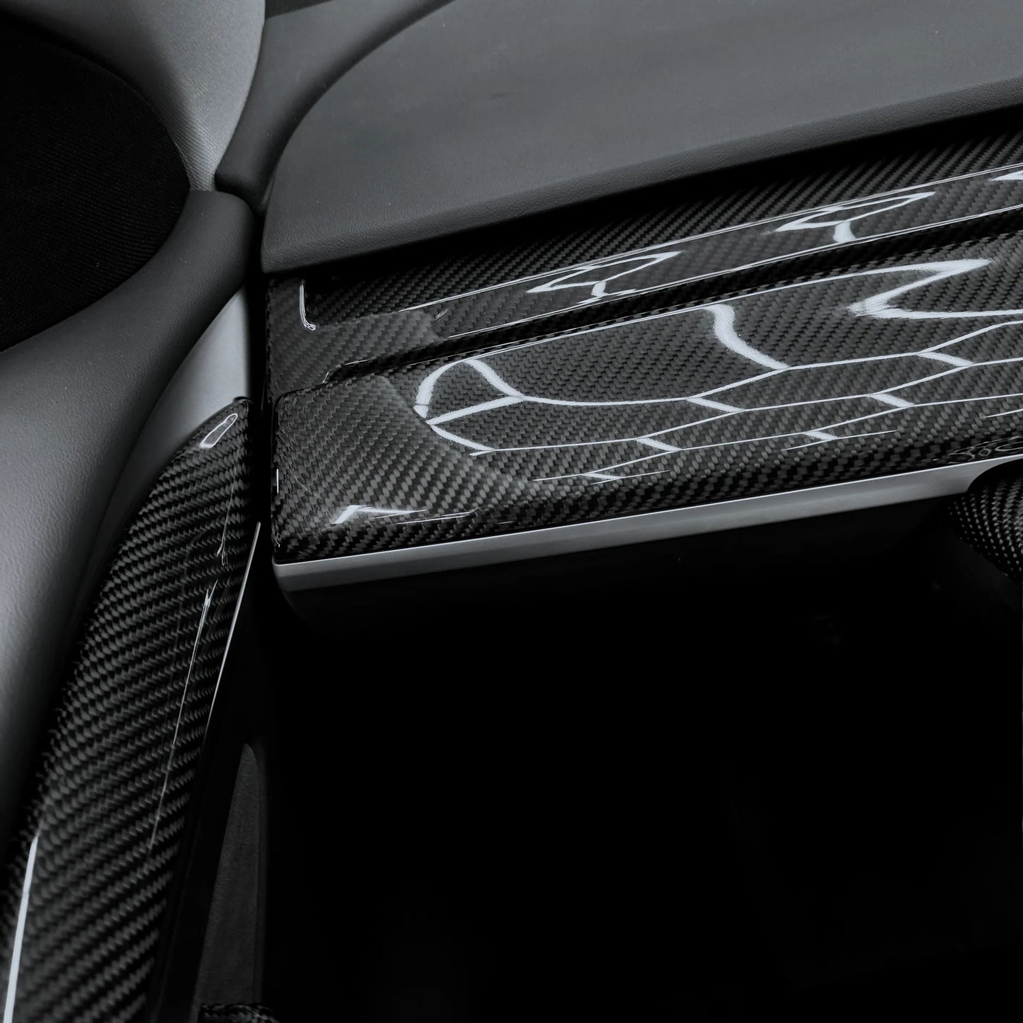 Tesla Model 3 & Model Y Mid-Upper Dashboard Core Overlay (2017–2025) – Real Dry Molded Carbon Fiber Interior Trim (Non-Highland / Non-Juniper)