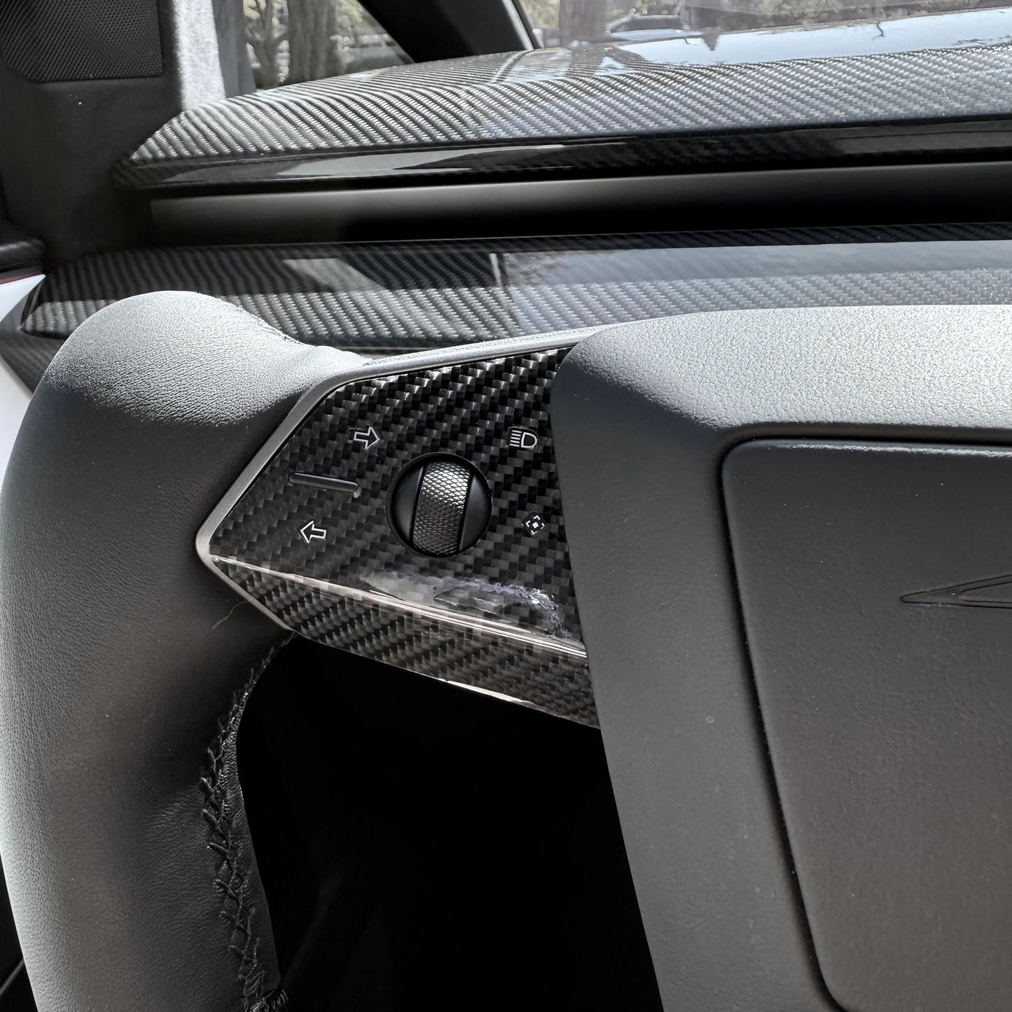 Tesla Cybertruck Steering Wheel Bezel Wrap Kit (3-Piece) – Carbon Fiber Style Vinyl / Gloss PPF Options | Precision Laser-Cut Interior Trim Overlay