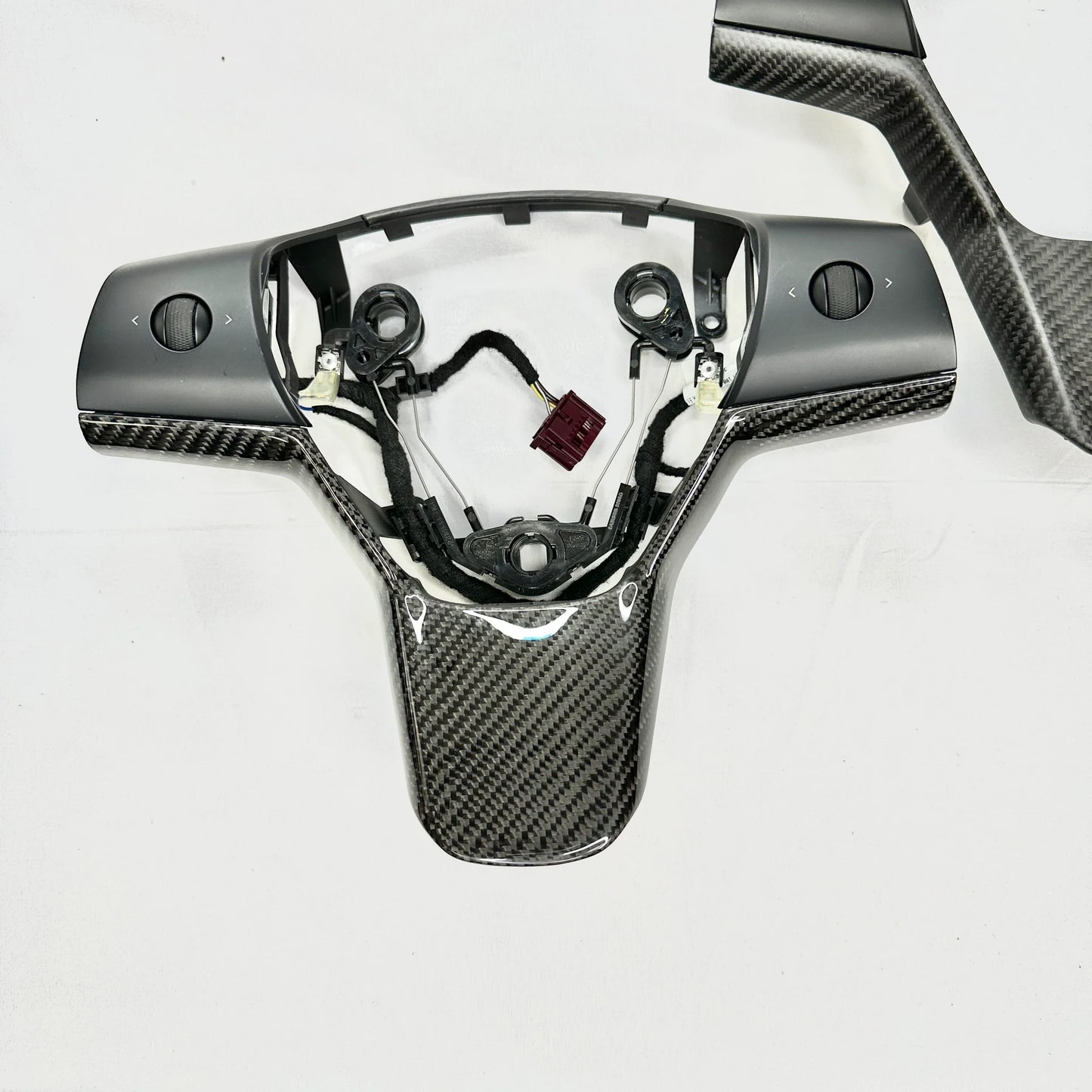 Tesla Model 3 (2017–2023) & Model Y (2020–2024) Steering Wheel Bezel Upgrade – Real OEM Molded Carbon Fiber Replacement Trim