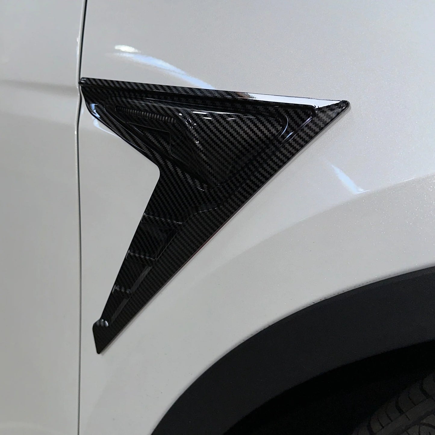 2017–2024 Tesla Model 3 & Model Y Full-Cover Turn Signal Caps & Fender Accent Flares – Carbon Fiber Coated, Glossy & Matte Options (1 Pair, Gen 2/3 Hardware)