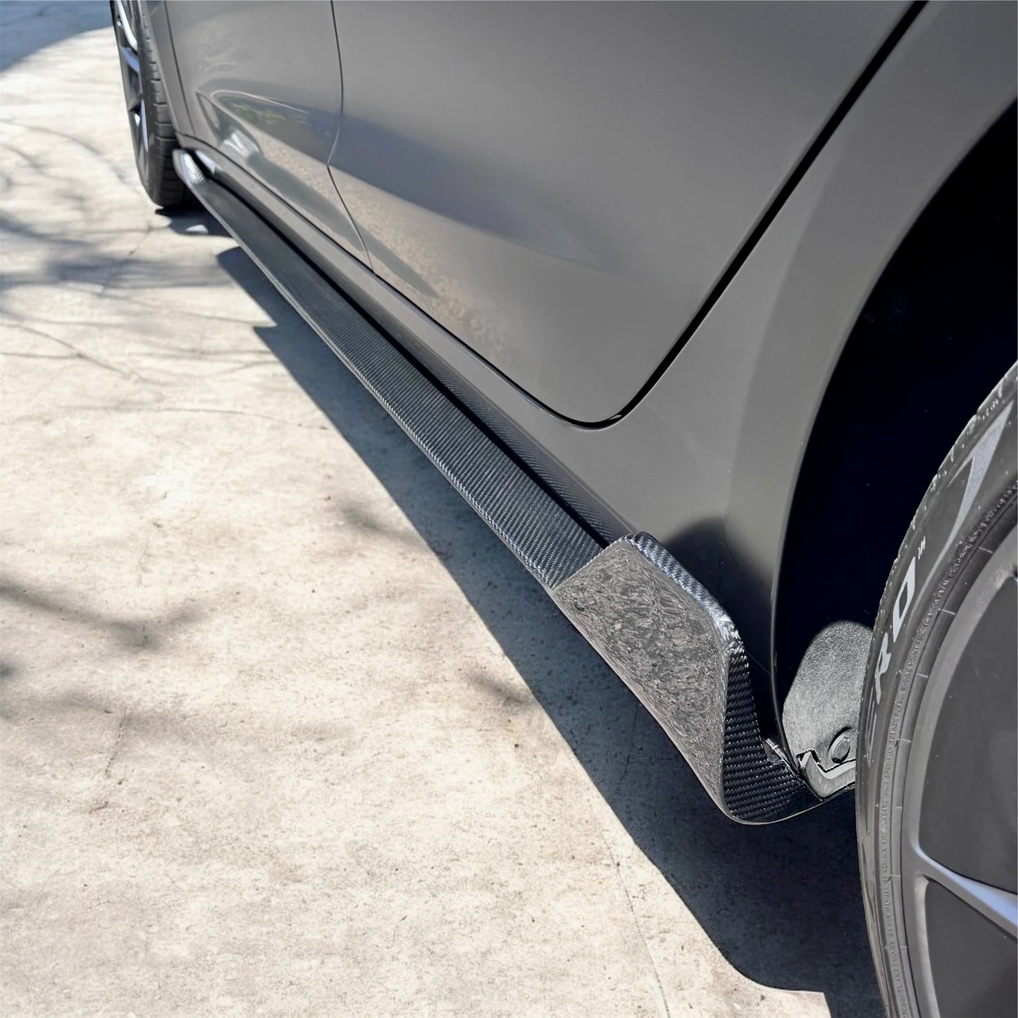 2017+ Tesla Model 3 Colossal Side Skirt Overlays – Real Dry Molded Carbon Fiber, Drill-Free Installation, Performance Aero Upgrade (1 Pair)