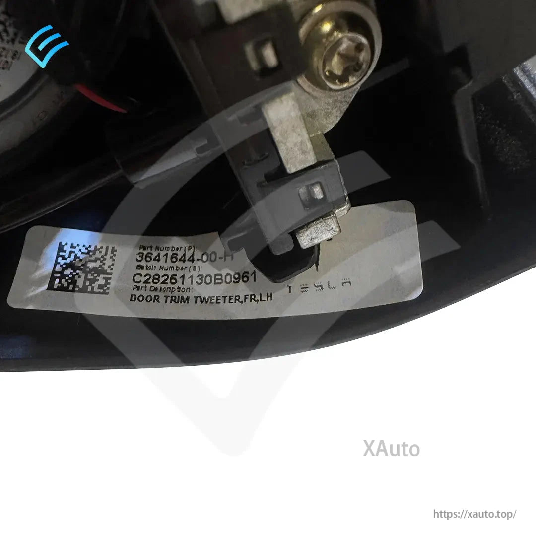 Part number label close-up: Tesla door trim tweeter FR LH, 3641644-00-H with QR code