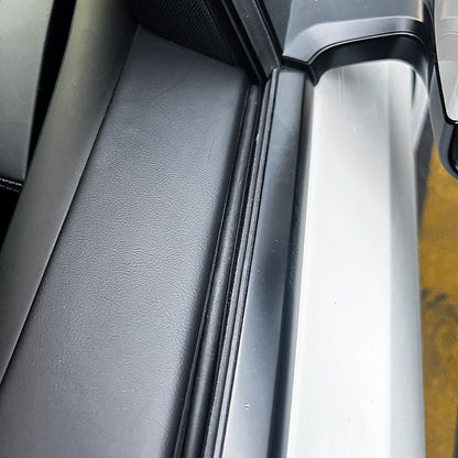 Wind Noise Reduction Window Seal Kit for Tesla Model 3 (2017–2026+) & Tesla Model Y (2020–2026+) – Anti-Rain Leak, Dust Protection, Gap Filling Rubber Weatherstrip Upgrade