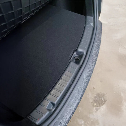 Heavy-Duty Rear Trunk Sill Protector for 2025+ Tesla Model Y Juniper AWD / RWD / Performance – Scratch-Resistant TPE Cargo Entry Guard Cover with 3M Adhesive Installation