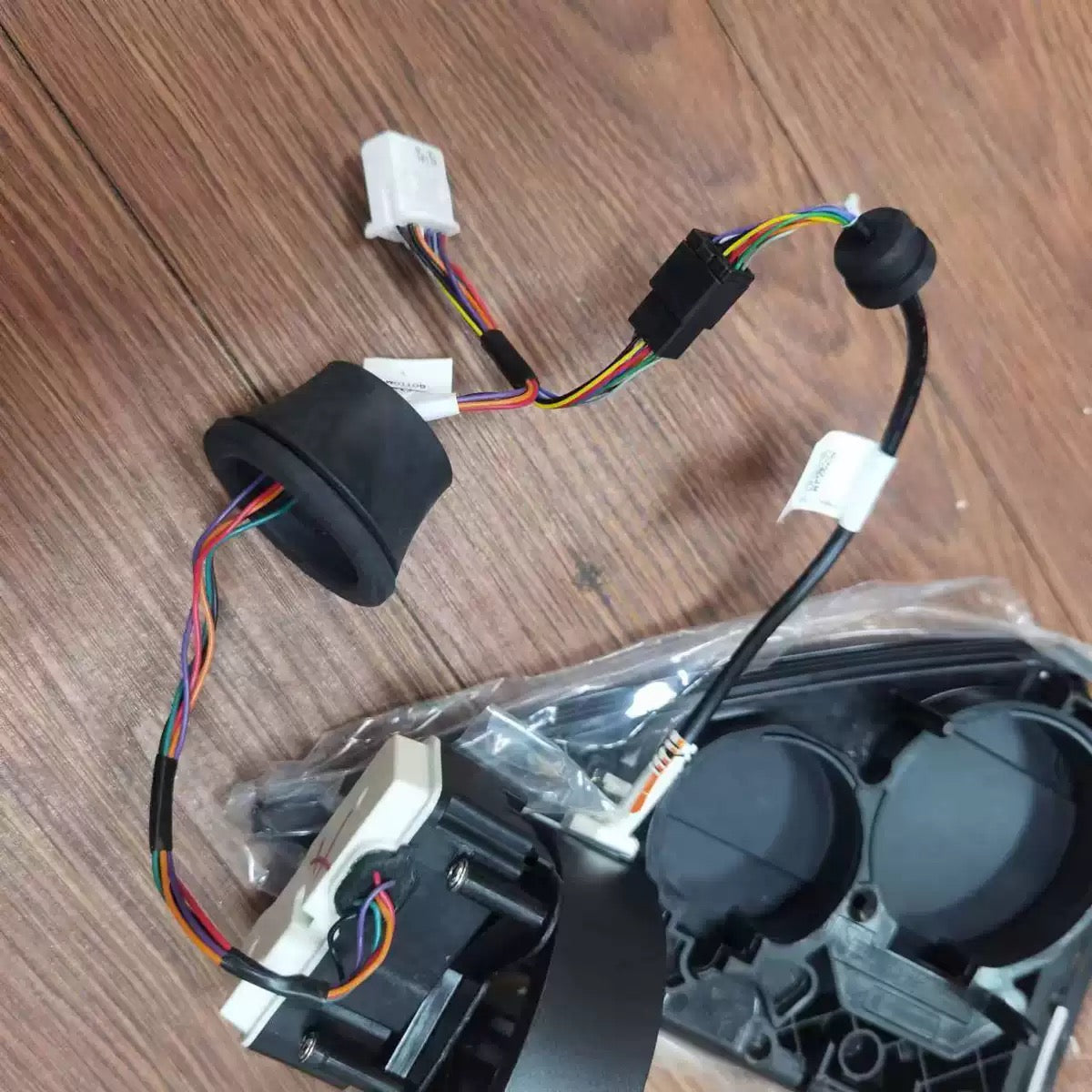 OEM Tesla Model 3 & Model Y Charging Port Cover Plate Assembly Replacement 1448200-00-B 1448344-11-B 1451453-00-C 1084854-99-J EV Charge Port Door Cover Repair Part