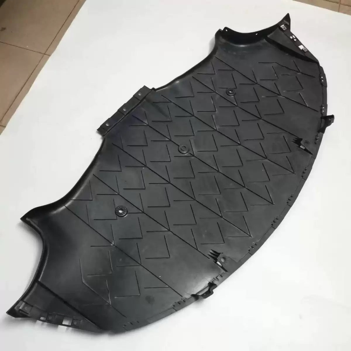 Rear Lower Guard Plate Assembly for Tesla Model 3 2017-2023 OEM 1100838-00-H Rear Underbody Protection Shield Replacement Part