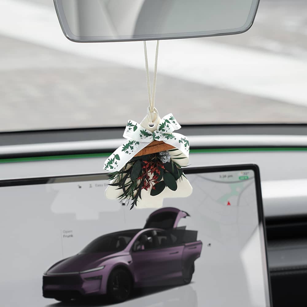Universal Christmas Car Air Freshener Diffuser – Long-Lasting Holiday Scent | Premium Essential Oil Hanging Ornament