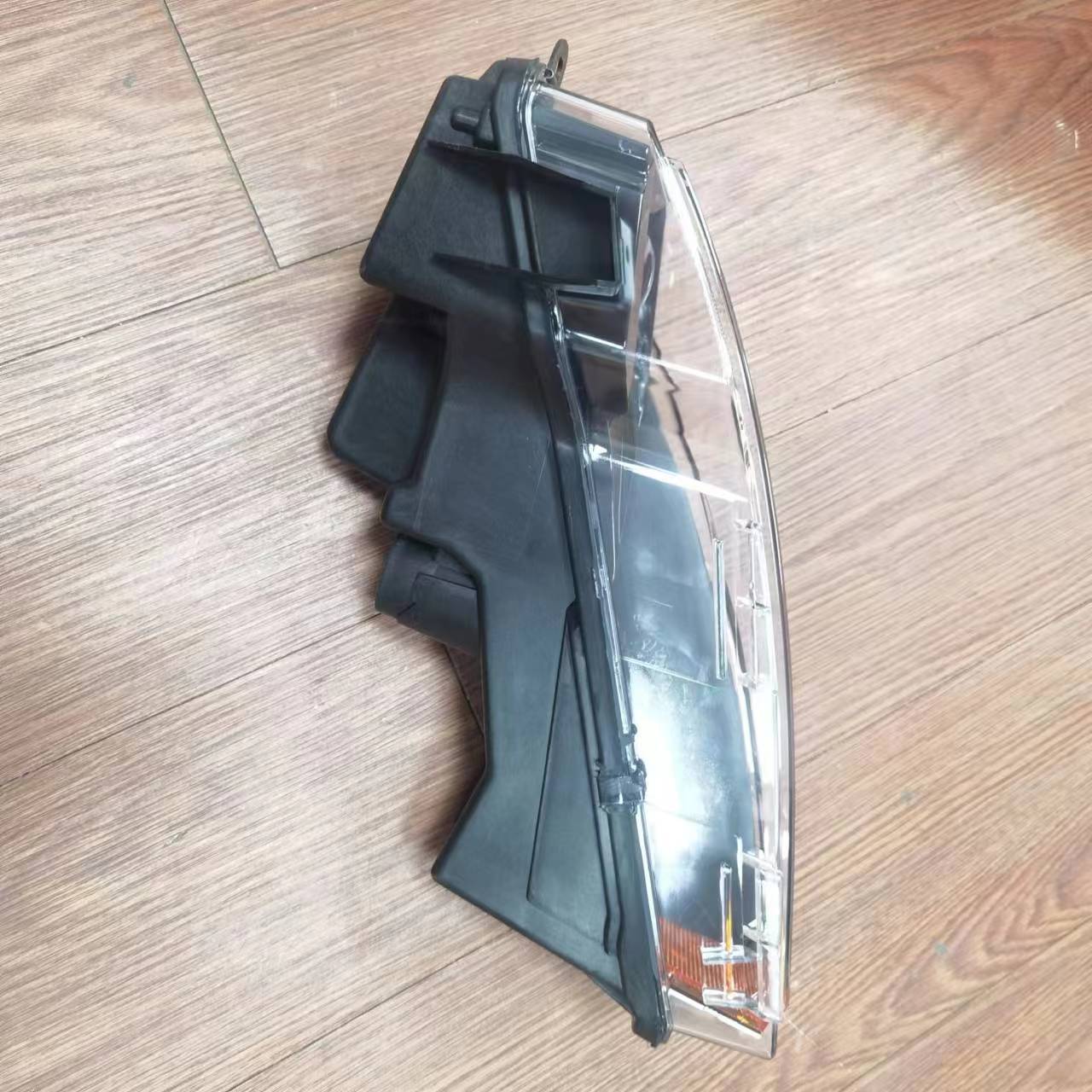 Front Bumper Fog Light Replacement for Tesla Model 3 / Model Y (US Version) | OE-Grade Yellow Lens Fog Lamps | 1077391-00 & 1077392-00