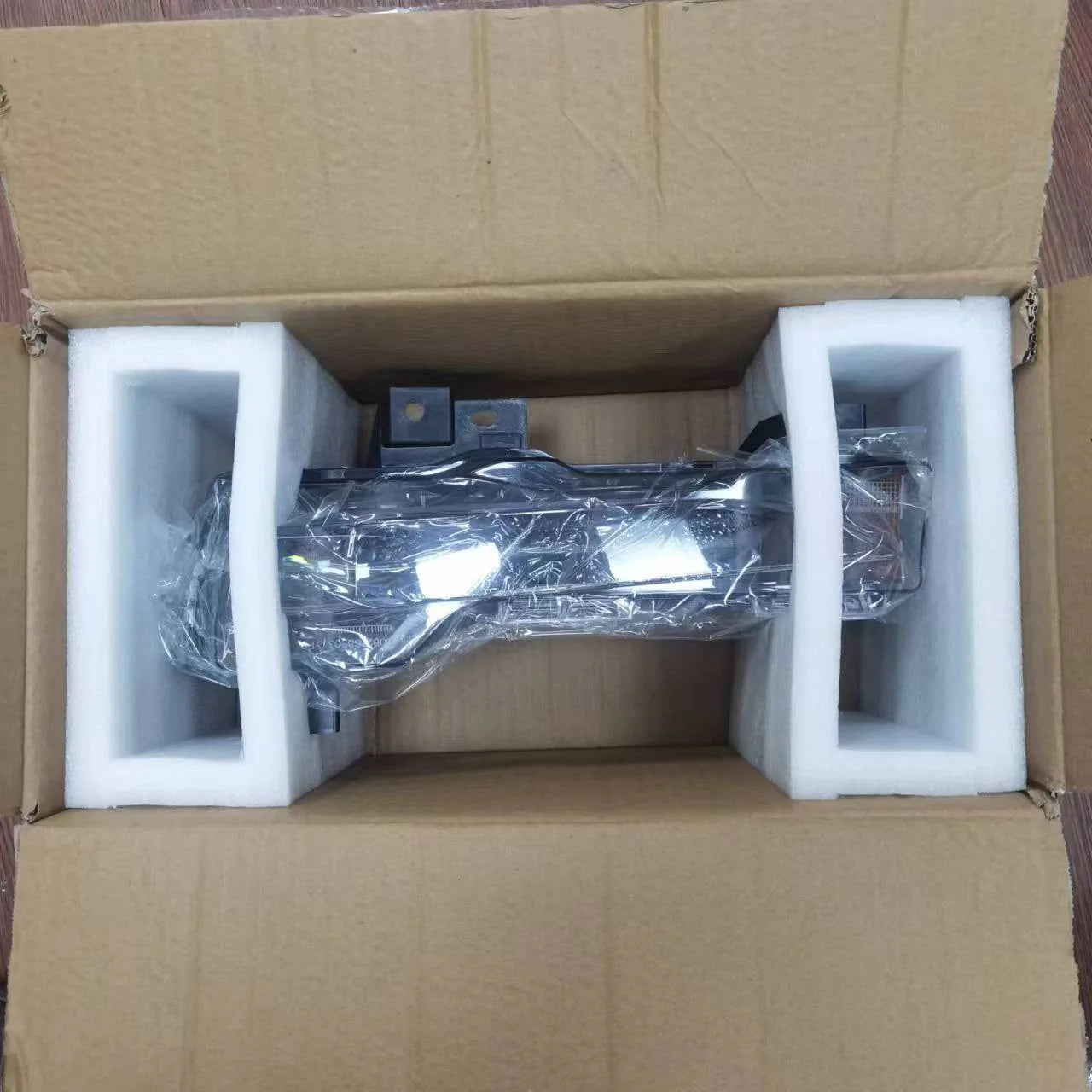 Front Bumper Fog Light Replacement for Tesla Model 3 / Model Y (US Version) | OE-Grade Yellow Lens Fog Lamps | 1077391-00 & 1077392-00