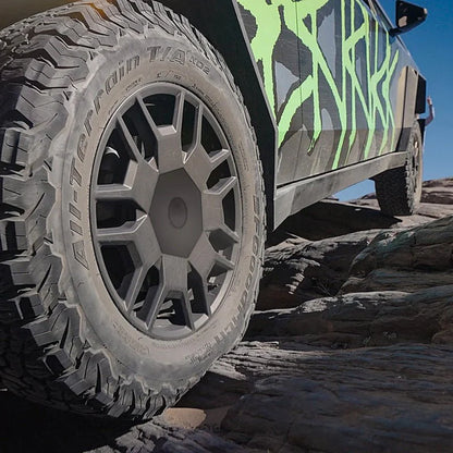 Full-Coverage Wheel Hub Center Caps for Tesla Cybertruck 20-Inch Wheels (2024–On) | Durable & Easy Install