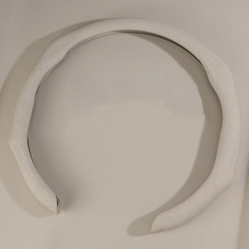 Ultra-Thin Steering Wheel Cover for Tesla Model 3, Model Y, Model S, Model X – Non-Slip, Breathable & All-Season Grip