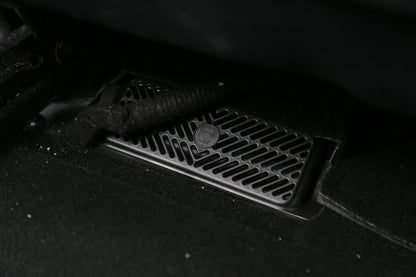 Under-Seat Air Vent Cover for Tesla Model 3 (2021–2023.10) – ABS Protective Vent Guard, Easy No-Damage Installation, Prevents Debris & Clogging